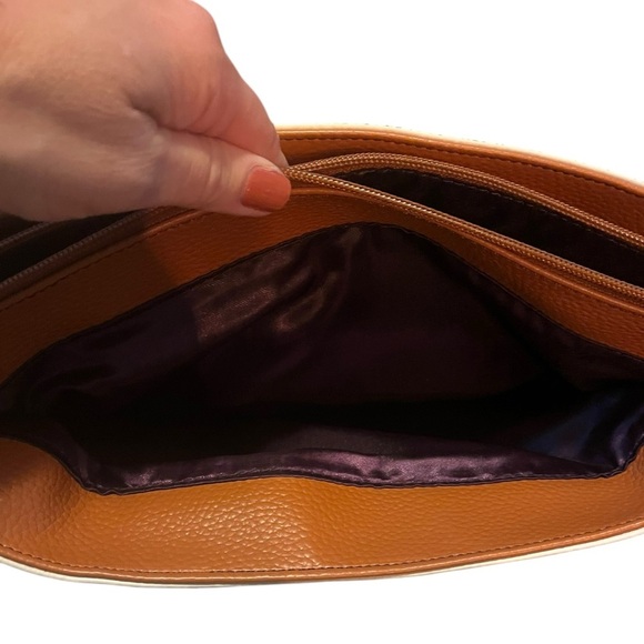 Art Fever Cream and black leather bag with a unique design, with zipper - Picture 11 of 12